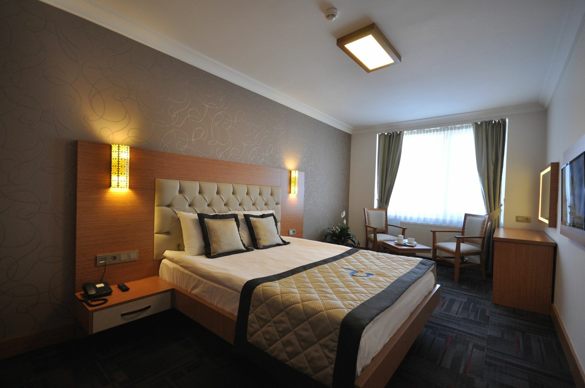 Double Comfort Hotel Ankara Exterior photo