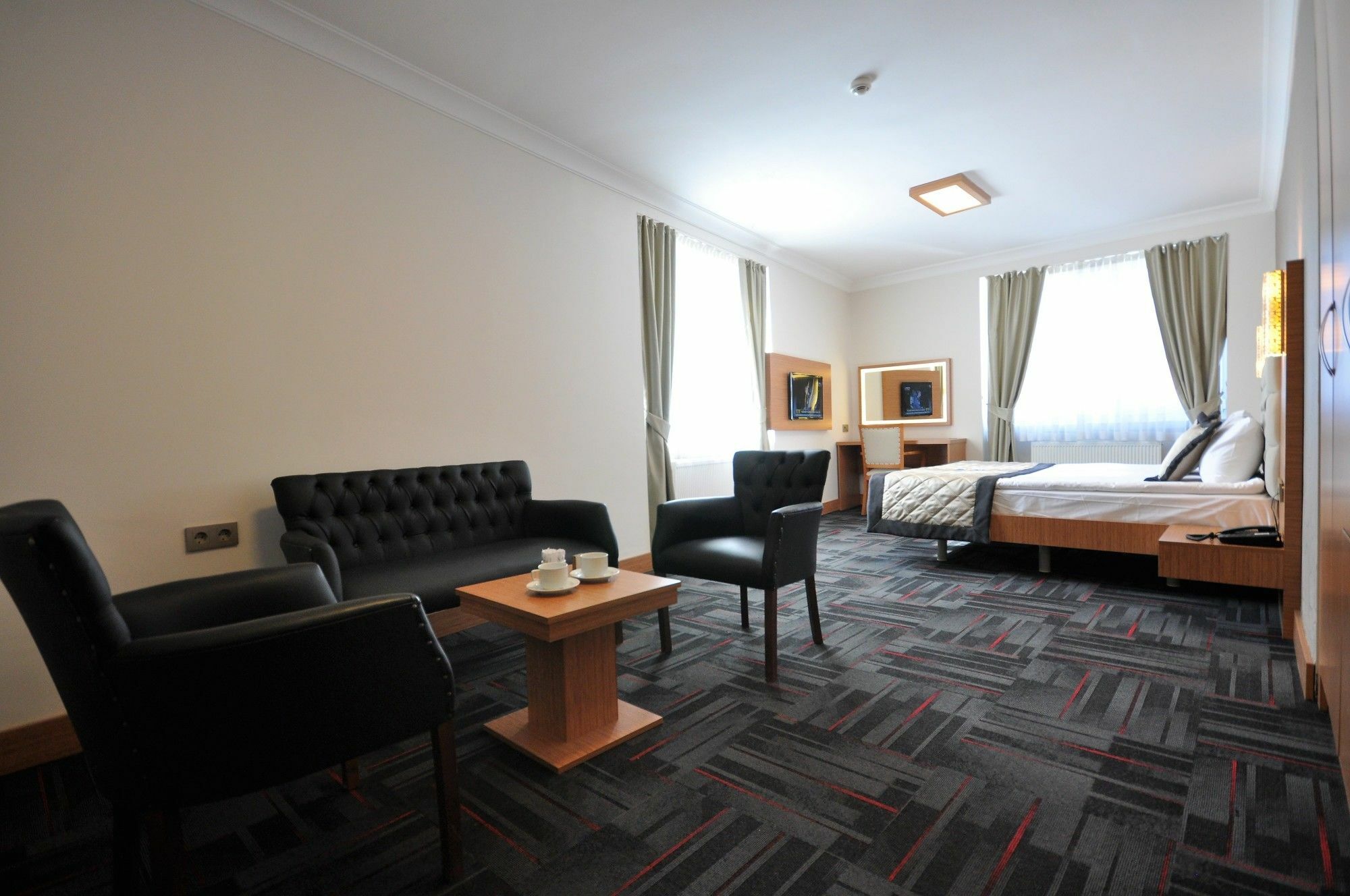 Double Comfort Hotel Ankara Exterior photo